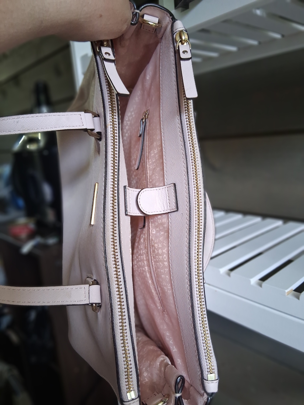 Kate Spade New York Blush Pink Saffiano Leather Tote Bag –  Designer Handbag - Picture 4 of 14